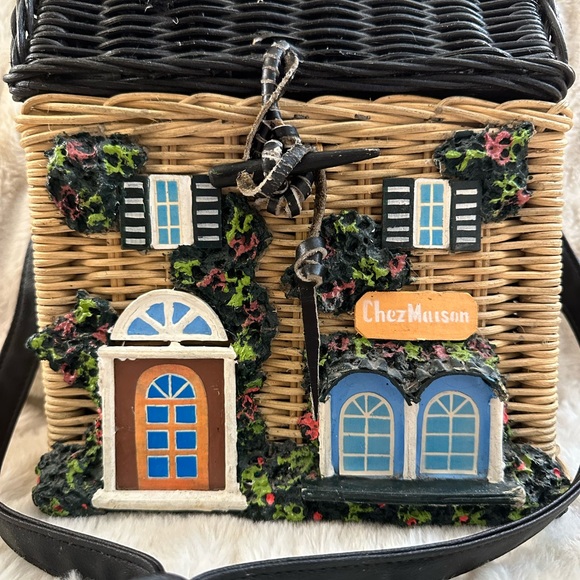 Vintage Wicker Handbag - Picture 3 of 16